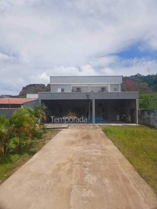 Casa para aluguel de temporada em Ubatuba (Maranduba)