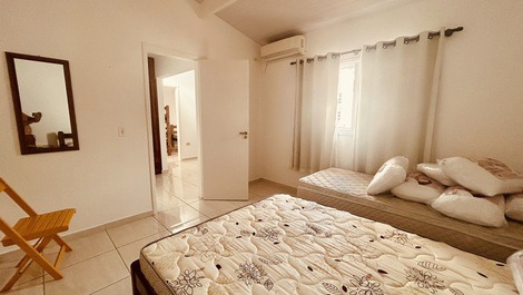 Cozy beach house near Praia Grande - Ubatuba