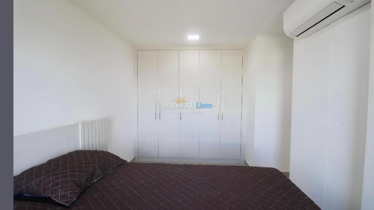 Apartment for vacation rental in Guarujá (Enseada)