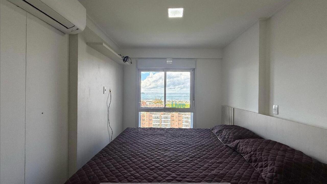 Apartment for vacation rental in Guarujá (Enseada)