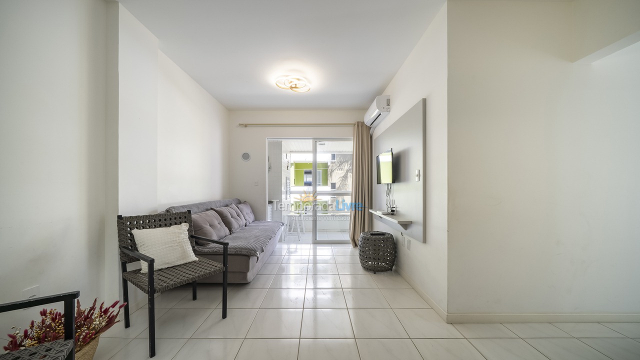 Apartamento para aluguel de temporada em Bombinhas (Praia de Bombas)