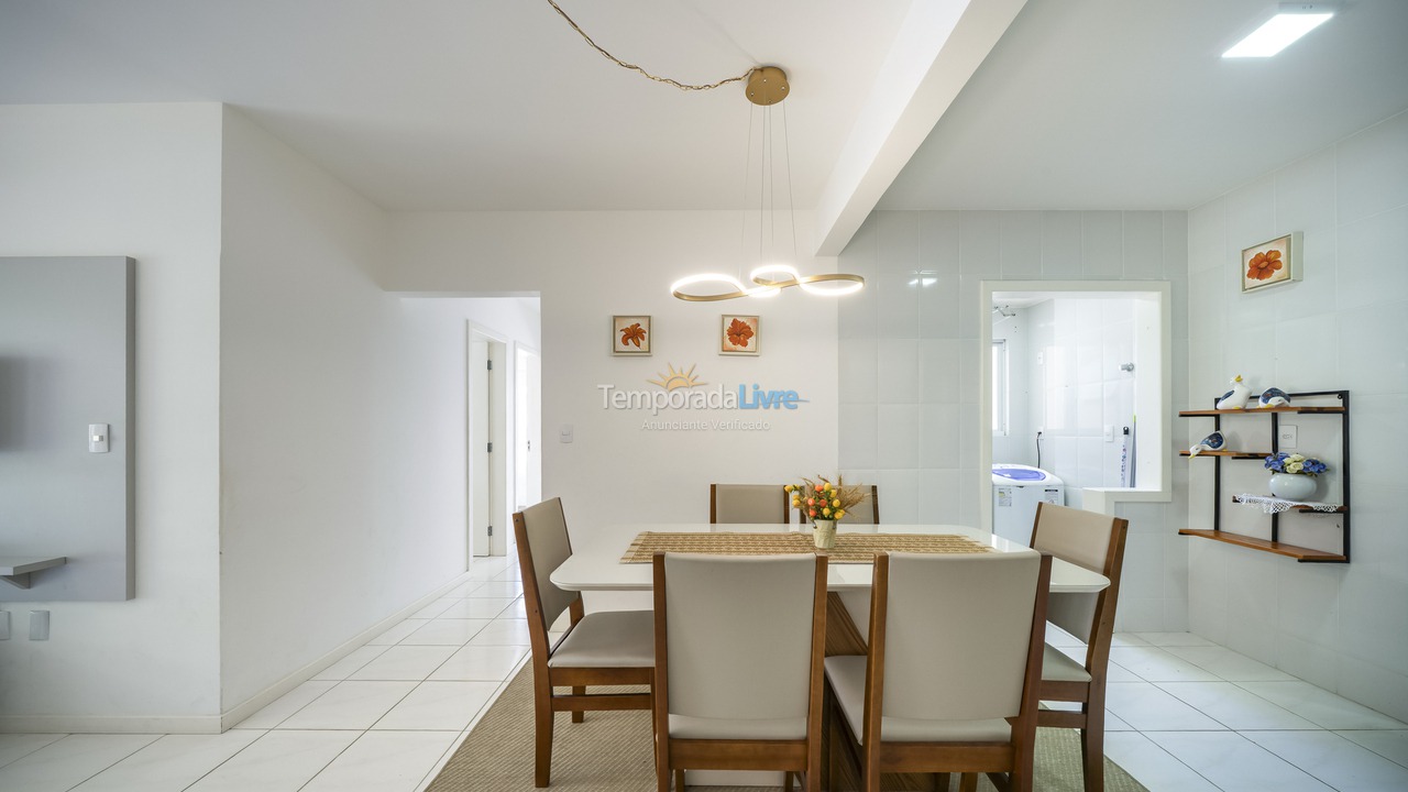 Apartamento para aluguel de temporada em Bombinhas (Praia de Bombas)