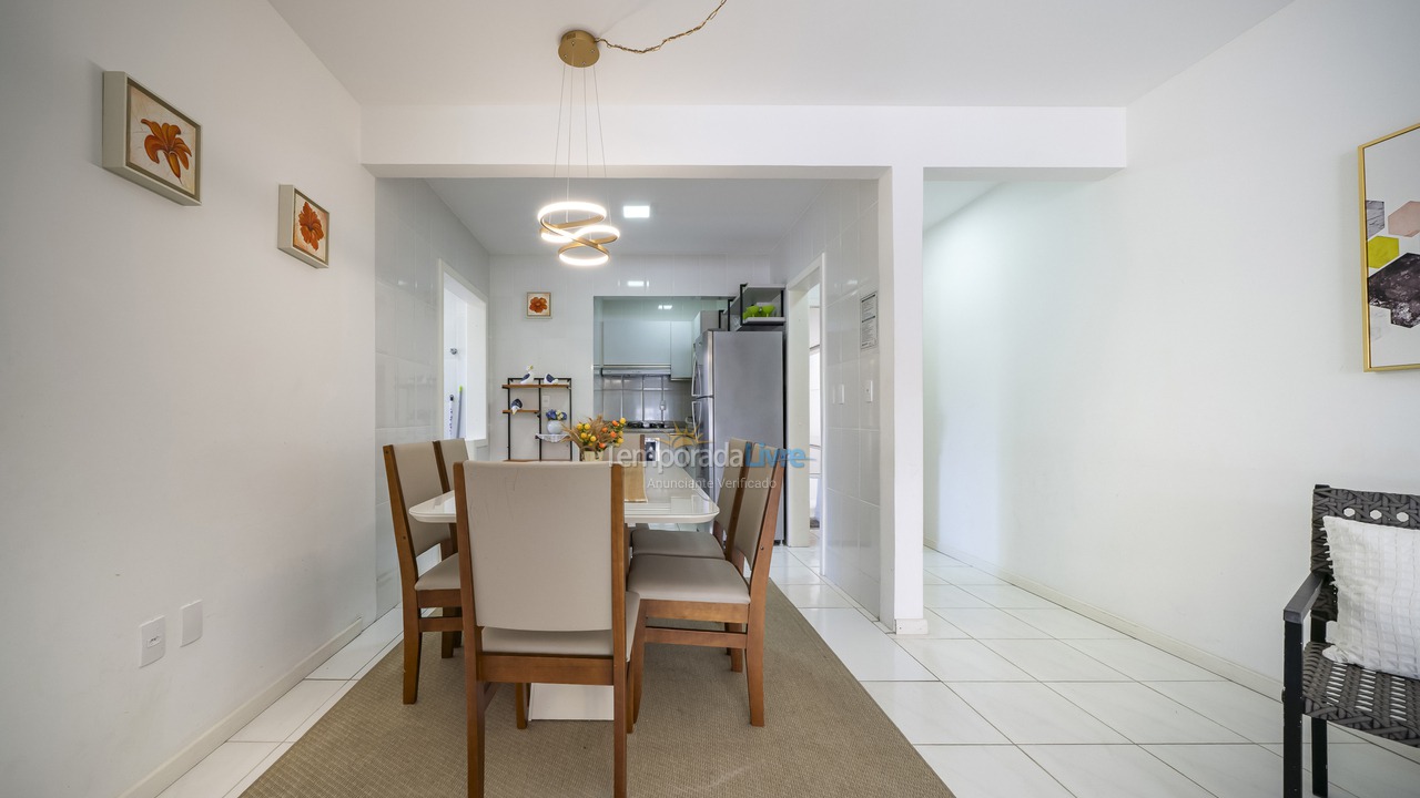 Apartamento para aluguel de temporada em Bombinhas (Praia de Bombas)