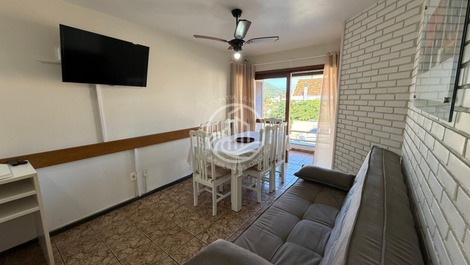 108 - Apartamento no centro de Bombinhas