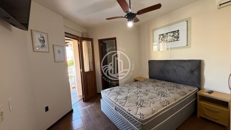 108 - Apartamento no centro de Bombinhas