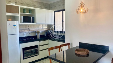 001F - Lindo apartamento com 1 dormitório no centro de Bombinhas.