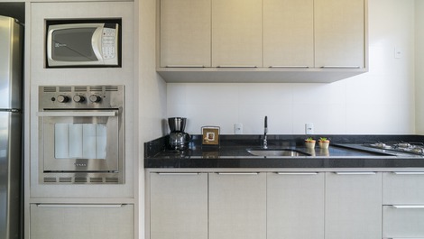 289 - apartamentos com 3 suítes em Bombinhas