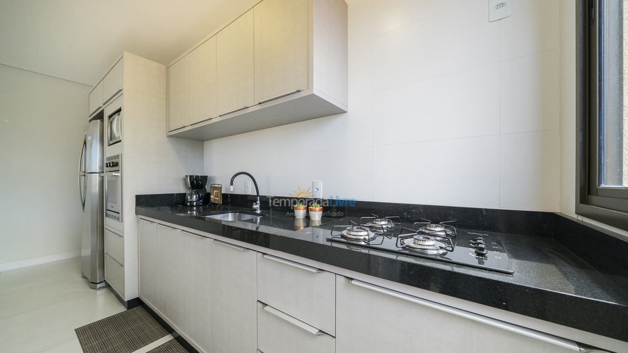 Apartamento para aluguel de temporada em Bombinhas (Praia de Bombinhas)