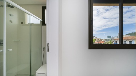 289 - apartamentos com 3 suítes em Bombinhas