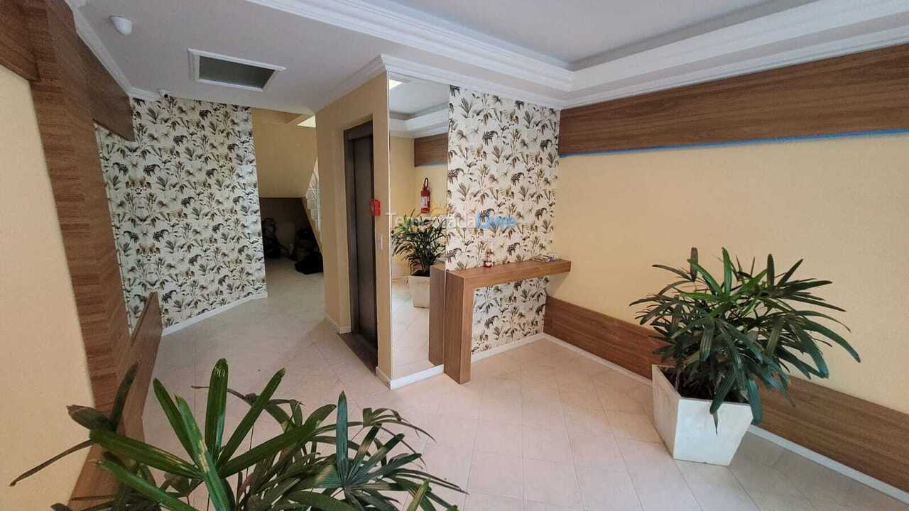 Apartment for vacation rental in Bombinhas (Praia de Bombinhas)