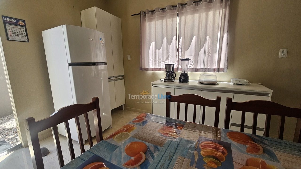 Casa para alquiler de vacaciones em Bombinhas (Praia de Zimbros)