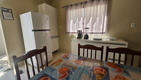 Casa adosada familiar en la playa de Zimbros