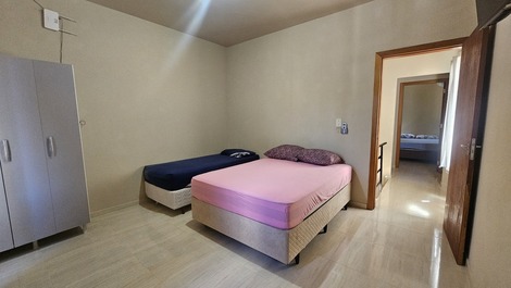 Casa adosada familiar en la playa de Zimbros