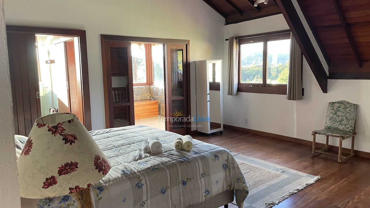 Casa para aluguel de temporada em Cunha (Divisa de Estados)