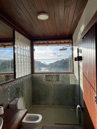 Casa Hortênsia com lago 300m da estrada Cunha-Paraty