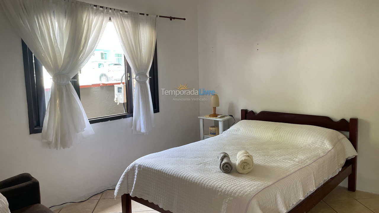 Casa para aluguel de temporada em São Francisco do Sul (Enseada)