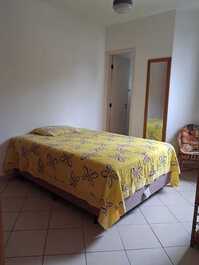 Apartamento Guarujá Pitangueiras próximo ao shopping,100 mt da Praia.