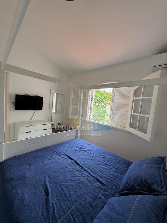 Casa para aluguel de temporada em São Sebastião (Camburizinho)