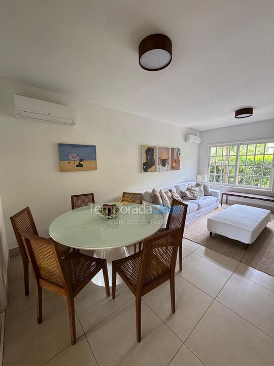 Casa para aluguel de temporada em São Sebastião (Camburizinho)