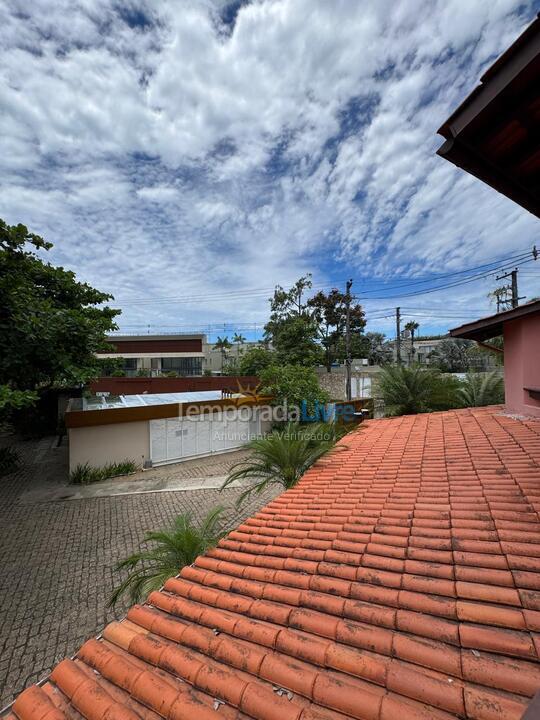 Casa para aluguel de temporada em São Sebastião (Camburizinho)