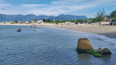 House and apartment for rent on the beach with open sea.