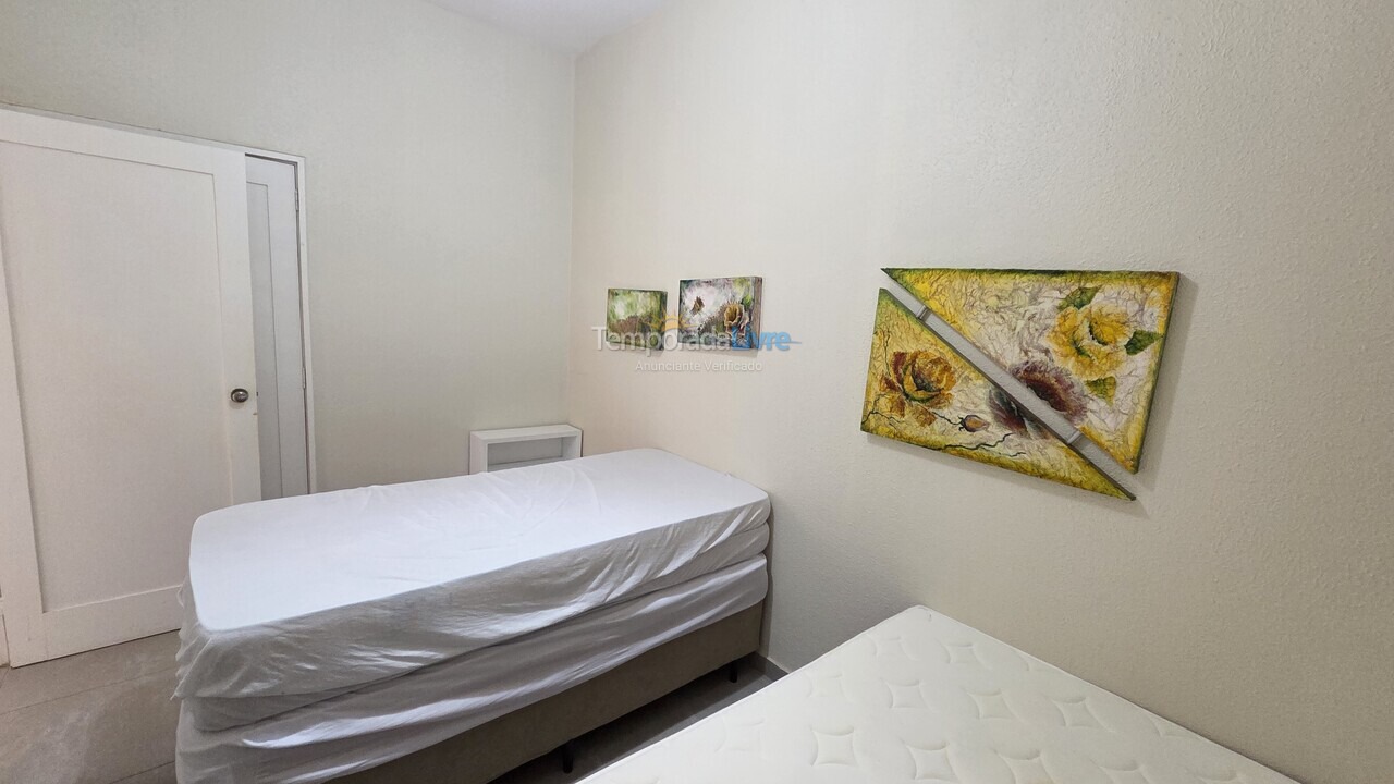 Apartment for vacation rental in Guarujá (Pitangueiras)