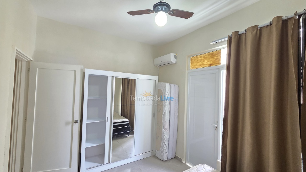 Apartment for vacation rental in Guarujá (Pitangueiras)