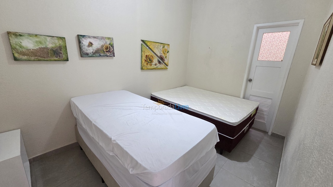 Apartment for vacation rental in Guarujá (Pitangueiras)