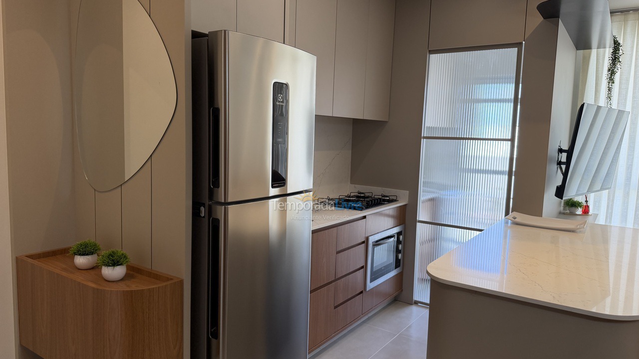 Apartamento para alquiler de vacaciones em Governador Celso Ramos (Praia de Palmas)