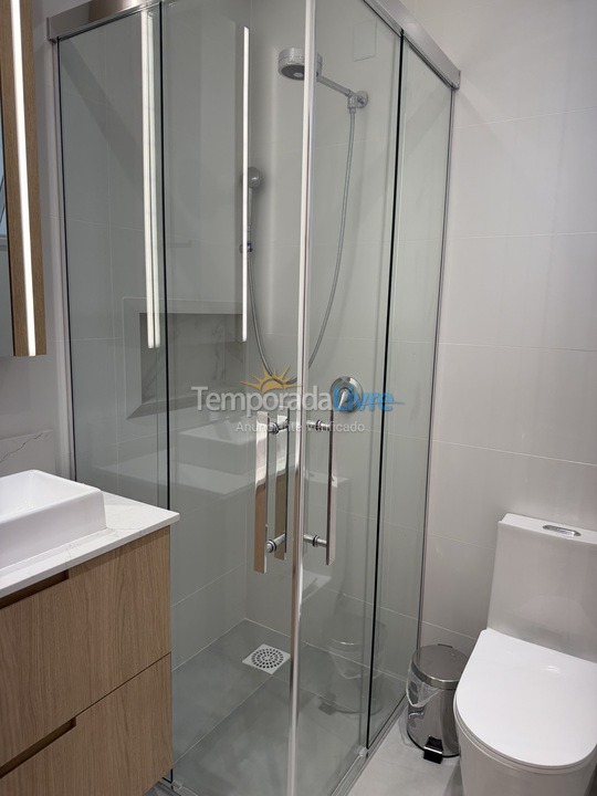 Apartamento para alquiler de vacaciones em Governador Celso Ramos (Praia de Palmas)