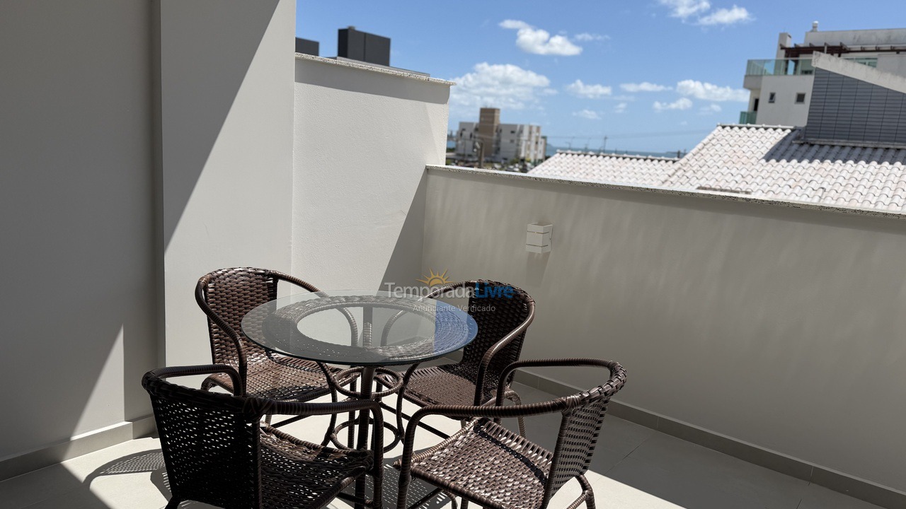 Apartamento para alquiler de vacaciones em Governador Celso Ramos (Praia de Palmas)