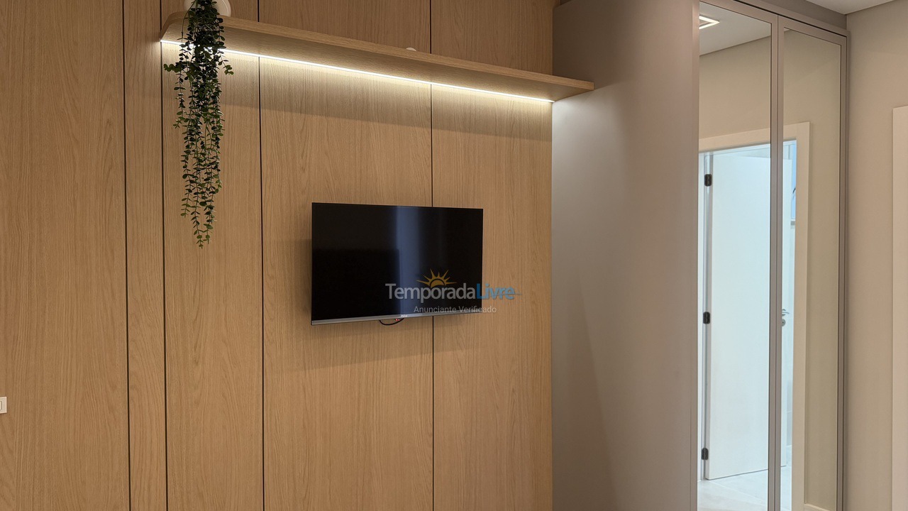 Apartamento para alquiler de vacaciones em Governador Celso Ramos (Praia de Palmas)