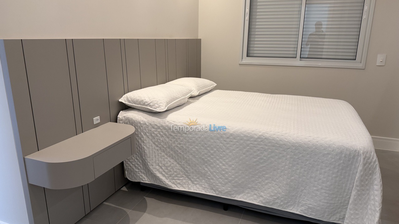 Apartamento para alquiler de vacaciones em Governador Celso Ramos (Praia de Palmas)