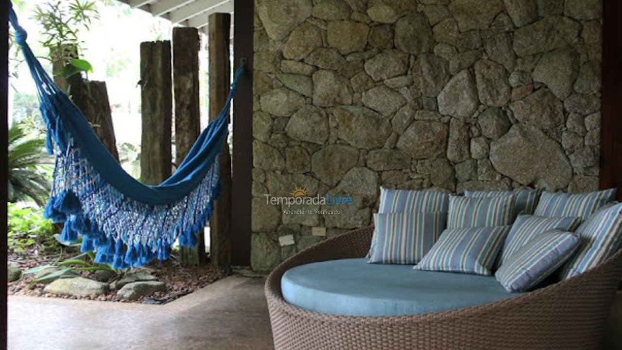 House for vacation rental in São Sebastião (Camburizinho)