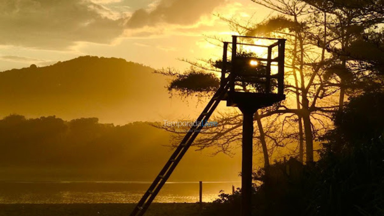 House for vacation rental in São Sebastião (Camburizinho)