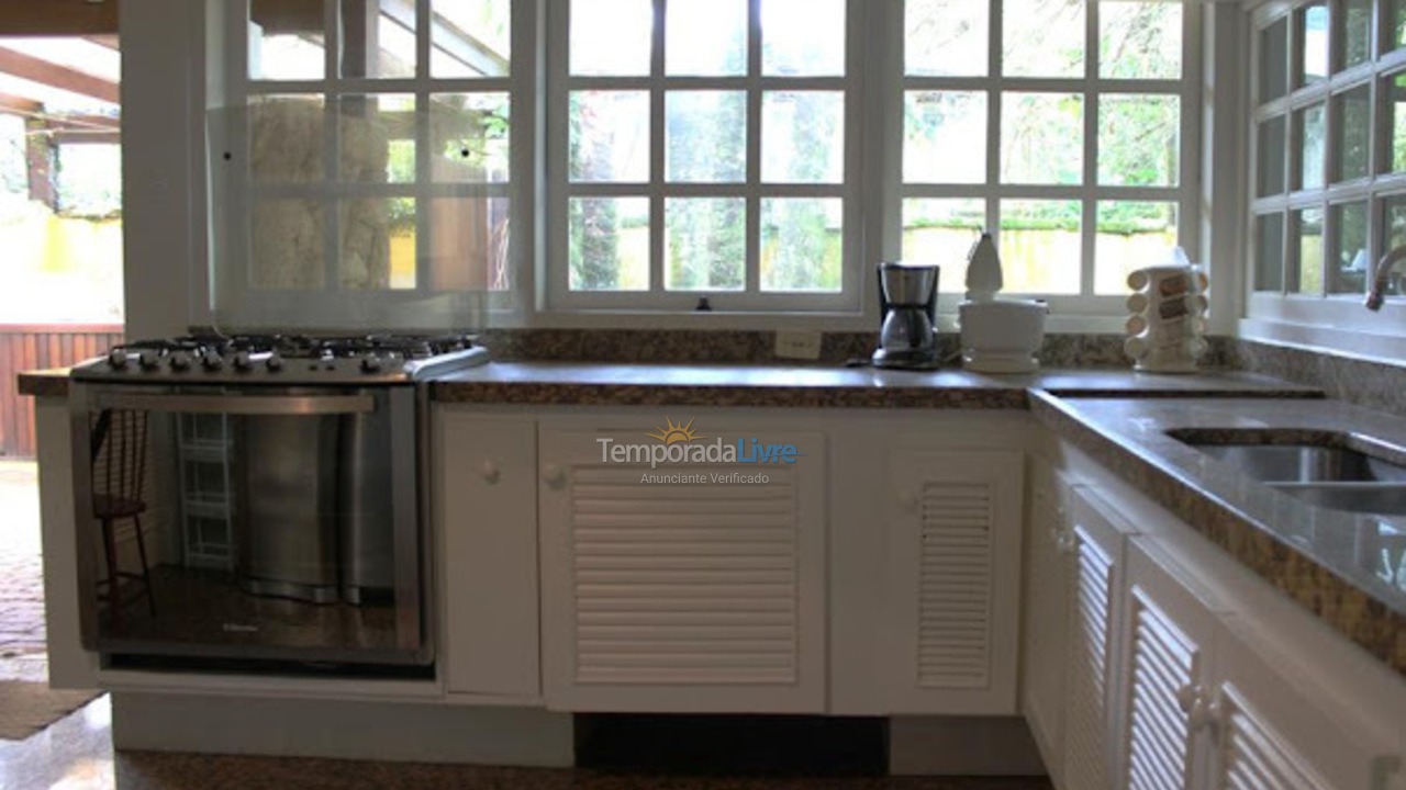 House for vacation rental in São Sebastião (Camburizinho)