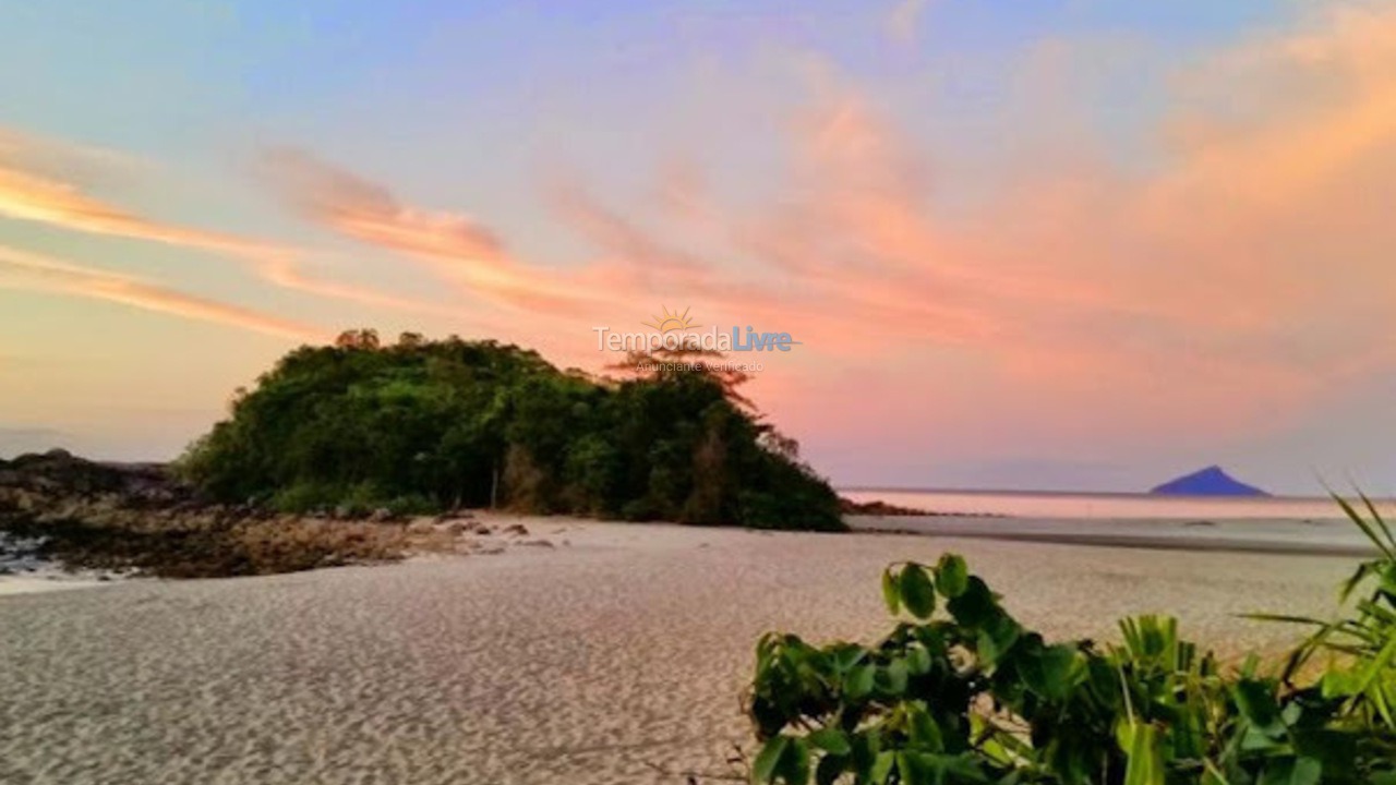 House for vacation rental in São Sebastião (Camburizinho)