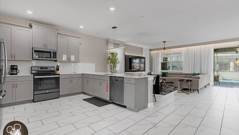 9-bedroom house for vacation rental near Disney.