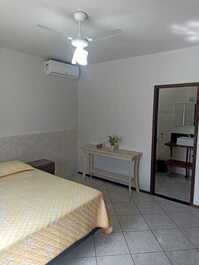 House with Pool in Balneário Camboriú!!