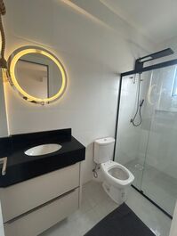 NEW APARTMENT WITH 2 BEDROOMS, SUITES, ELEVATOR, 60 METERS FROM THE SEA, MAXIMUM 4 PEOPLE.