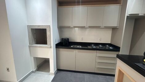 NEW APARTMENT WITH 2 BEDROOMS, SUITES, ELEVATOR, 60 METERS FROM THE SEA, MAXIMUM 4 PEOPLE.