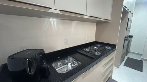 NEW APARTMENT WITH 2 BEDROOMS, SUITES, ELEVATOR, 60 METERS FROM THE SEA, MAXIMUM 4 PEOPLE.