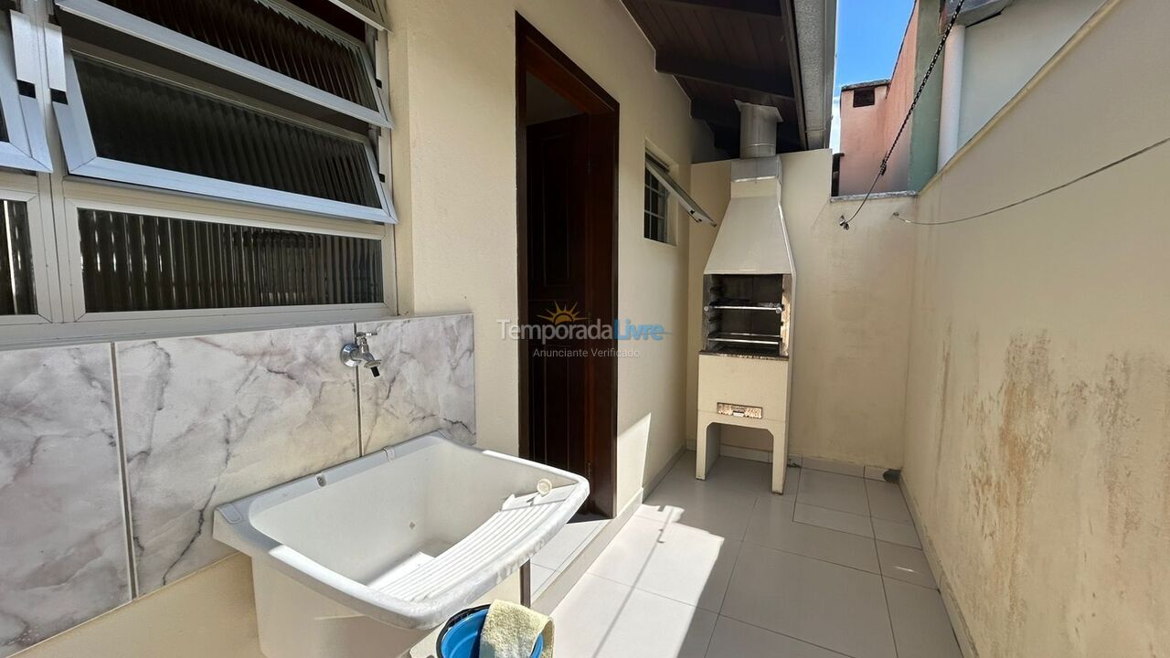 Apartment for vacation rental in Bombinhas (Canto Grande)