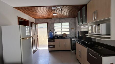 One-bedroom apartment in CTG (Gaucho Tradition Center), en-suite bathroom, swimming pool, ideal for a couple, economical.