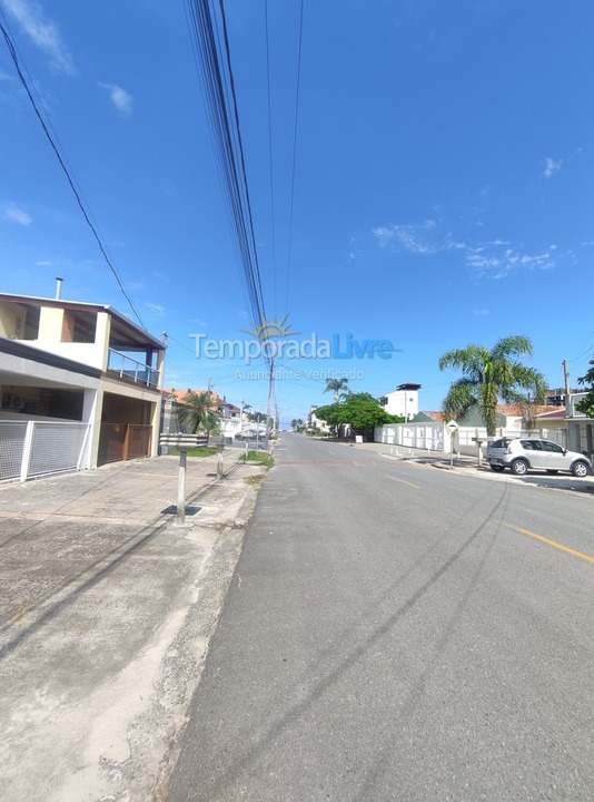Casa para alquiler de vacaciones em Guaratuba (Figueira)