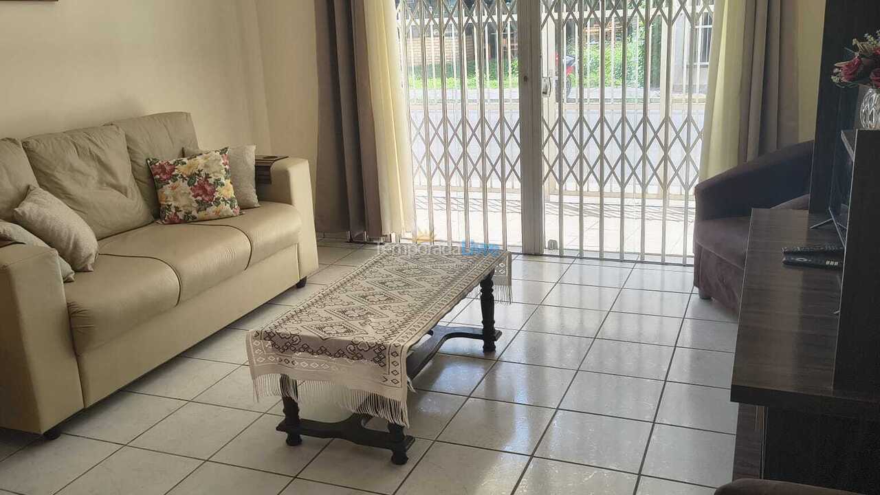 Casa para alquiler de vacaciones em Itapema (Meia Praia)