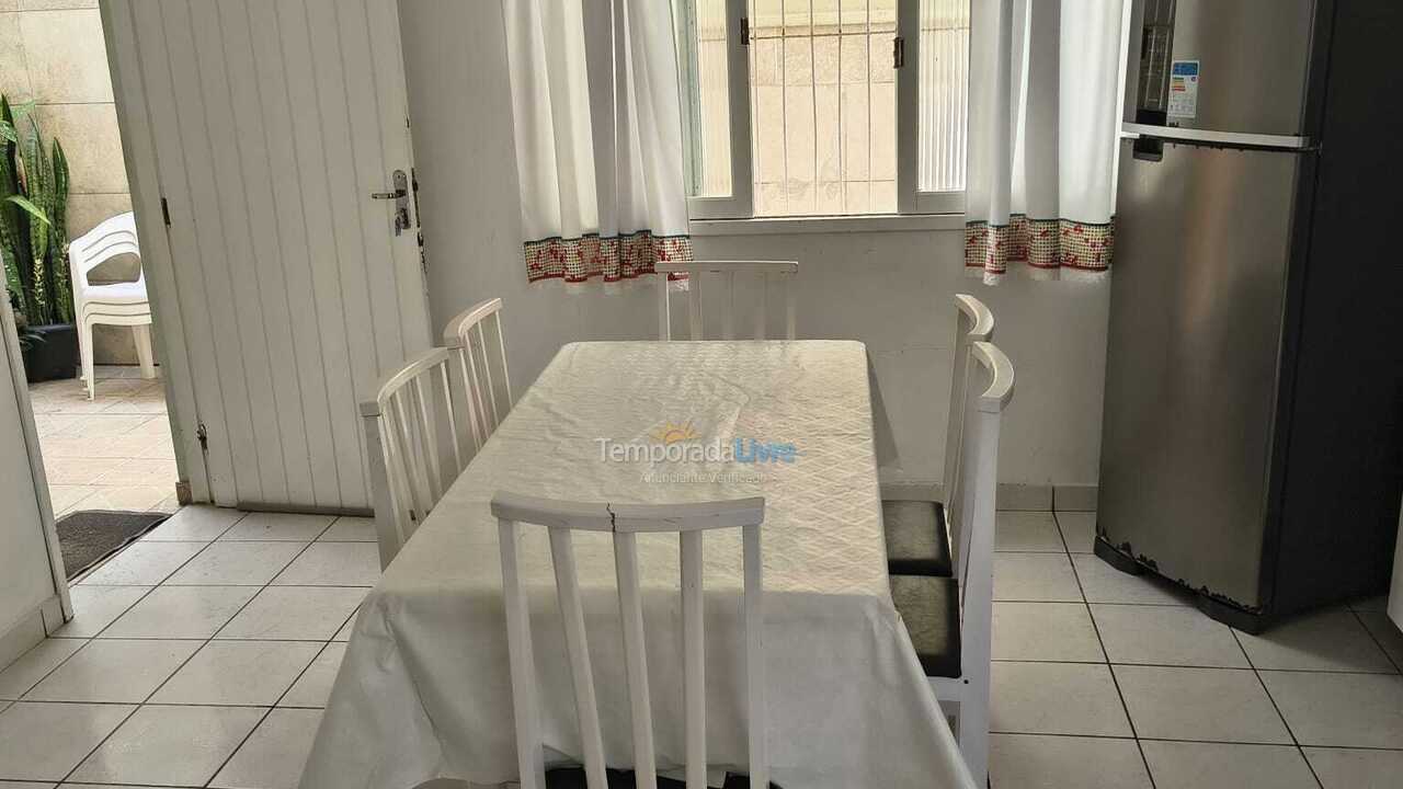 Casa para alquiler de vacaciones em Itapema (Meia Praia)