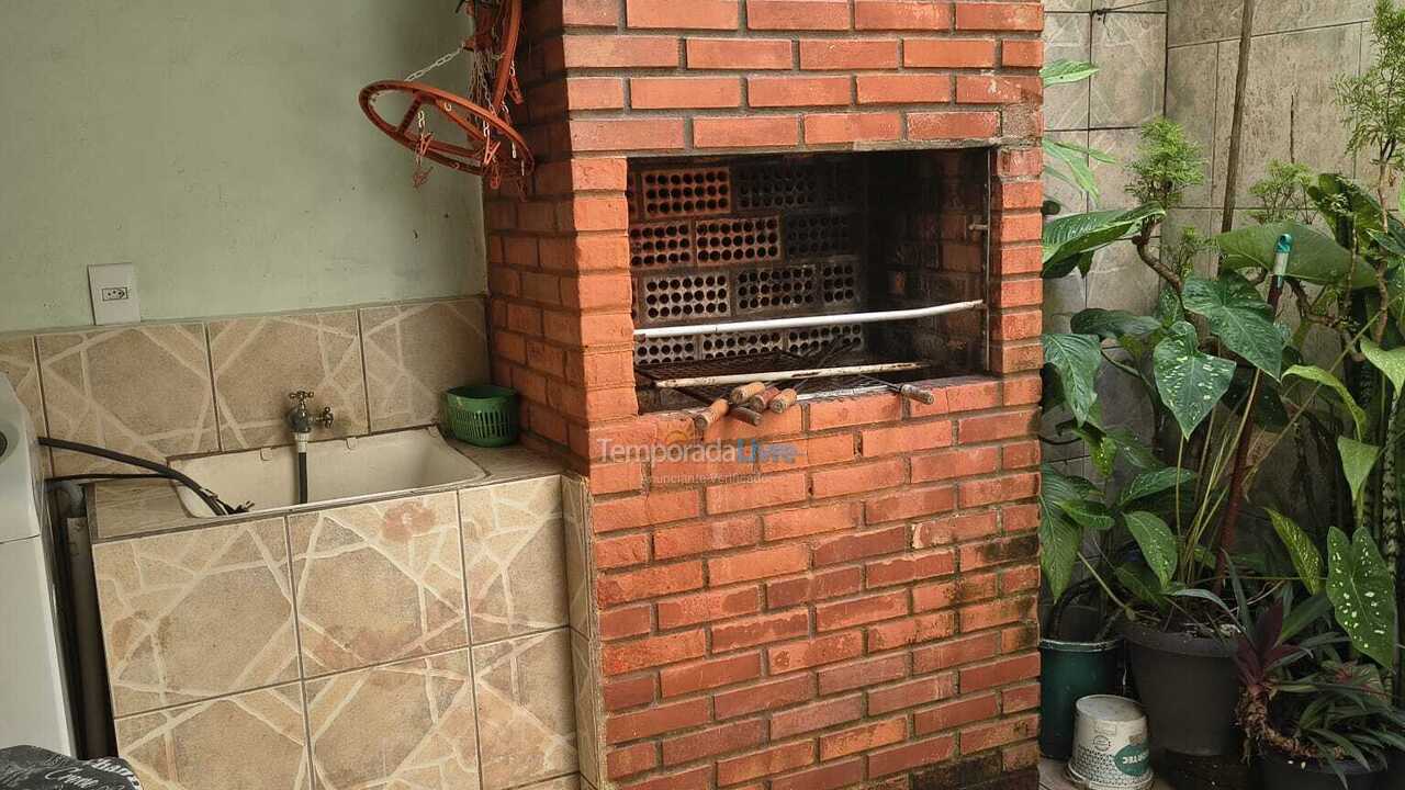 Casa para alquiler de vacaciones em Itapema (Meia Praia)