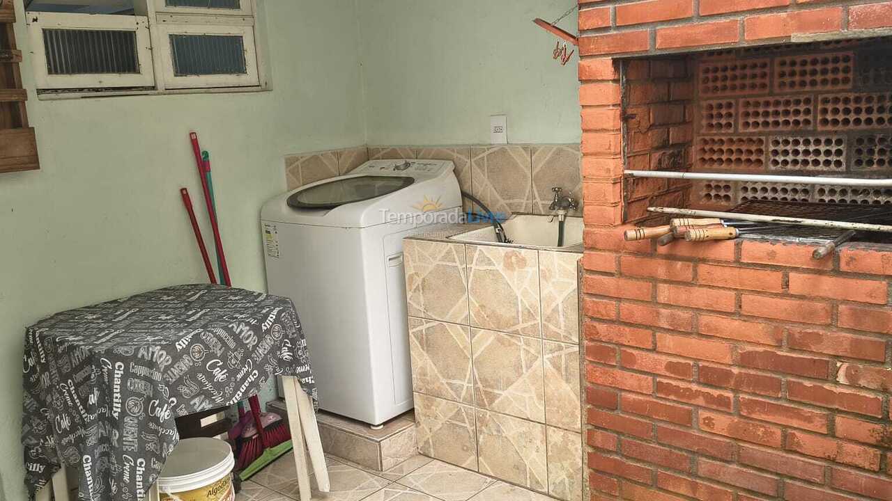 Casa para alquiler de vacaciones em Itapema (Meia Praia)