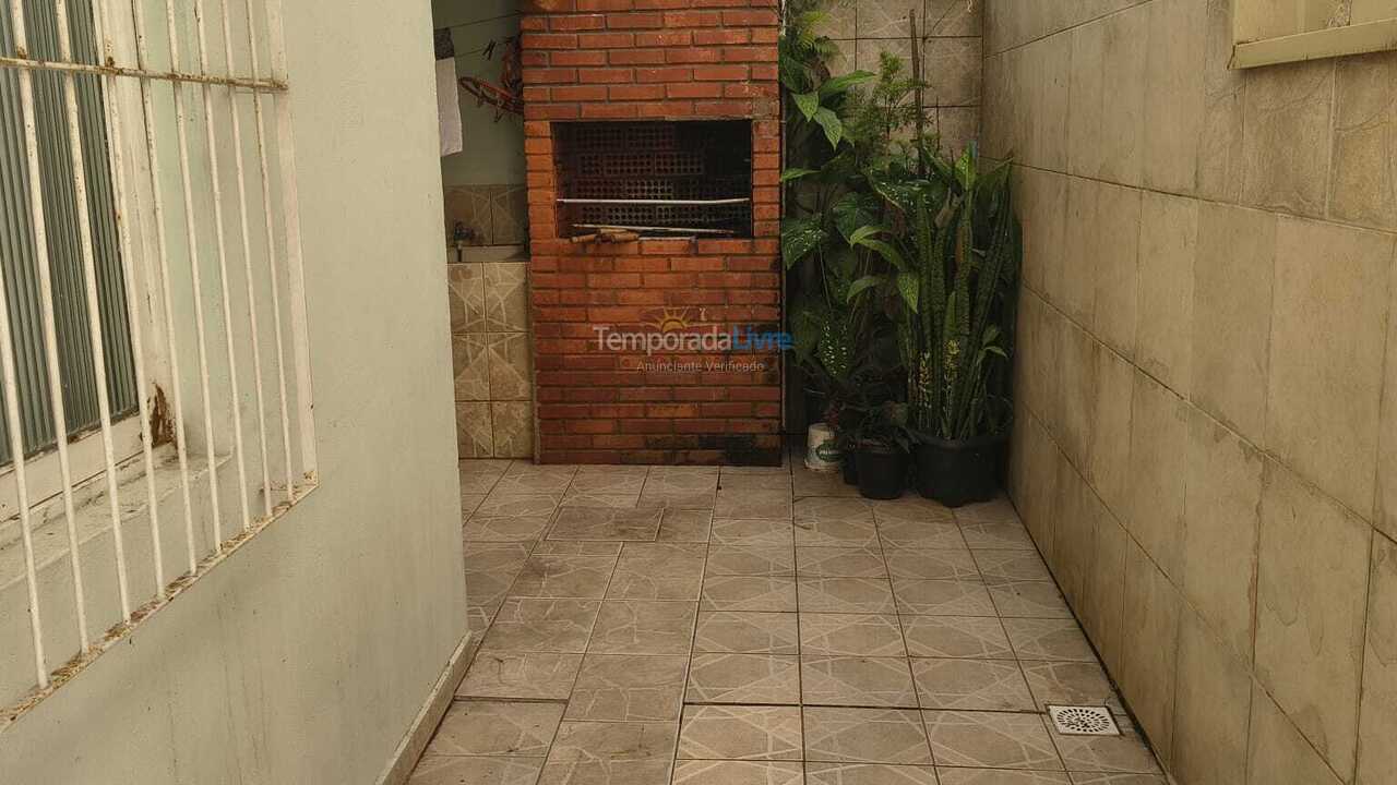 Casa para alquiler de vacaciones em Itapema (Meia Praia)